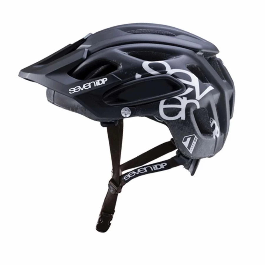 UltraLight 7Idp M2 Motorcycle Helmet – Premium Safety Comfort for Riders